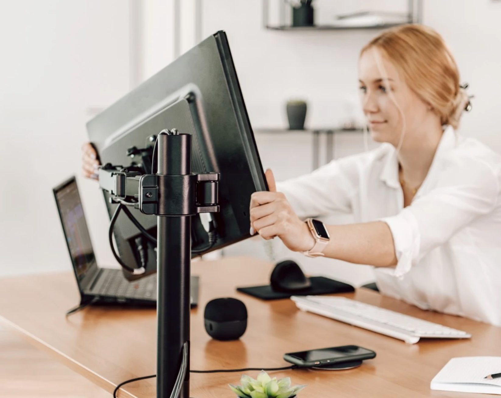 Hidden Cost of Poor Posture: Ergonomics and Productivity for Small Businesses