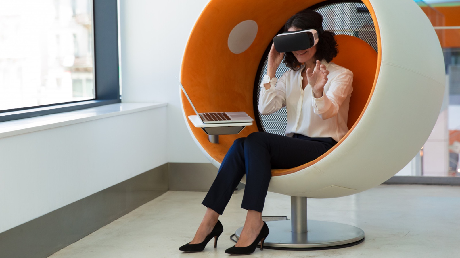 What the Office of 2050 Will Look Like: No Long Commutes and No Central Headquarters